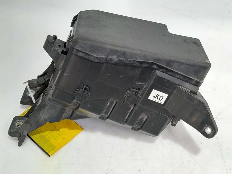 2009 Toyota RAV4 Engine Fuse Box