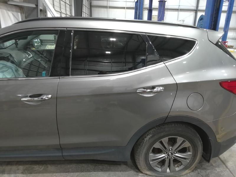 2014 Hyundai Santa Fe Rear Door