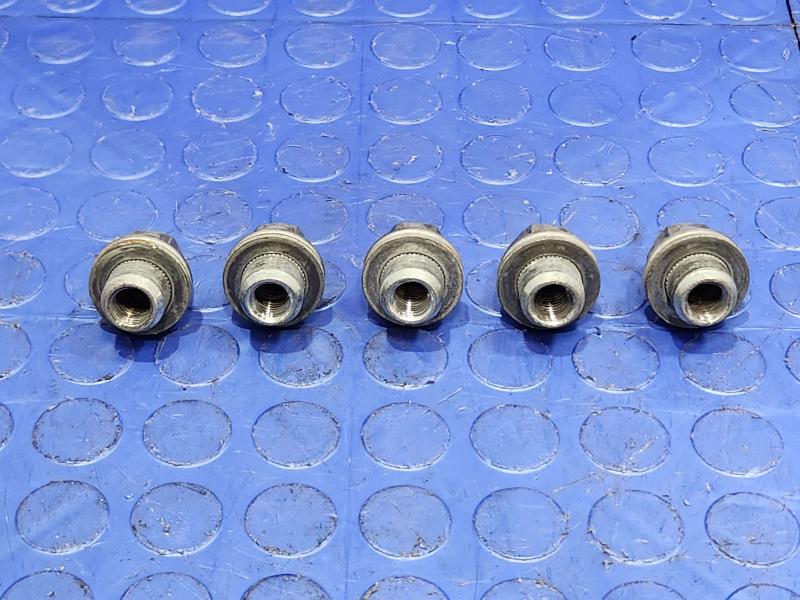 2018 Toyota Highlander Lug Nuts