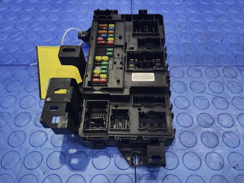 2016 Ford Mustang Cabin Fuse Box