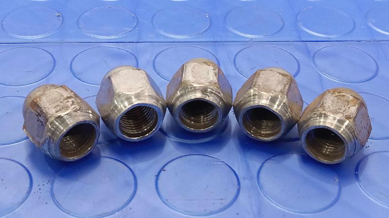 2011 Subaru Forester Lug Nuts