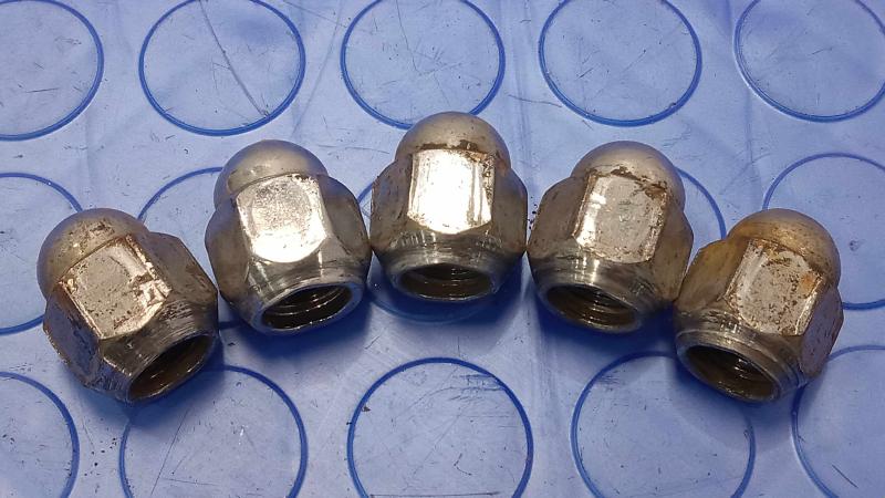 2011 Subaru Forester Lug Nuts