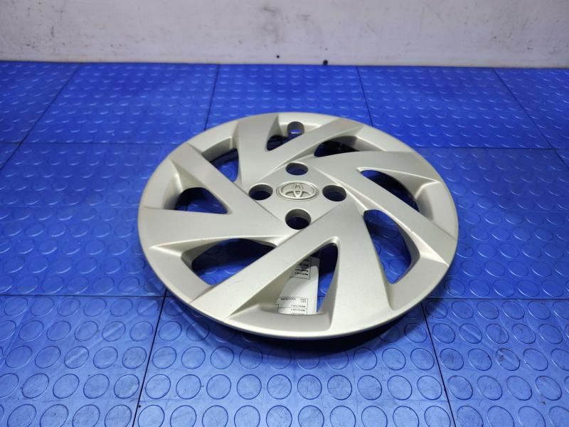 2015 Toyota Prius Wheel Cover