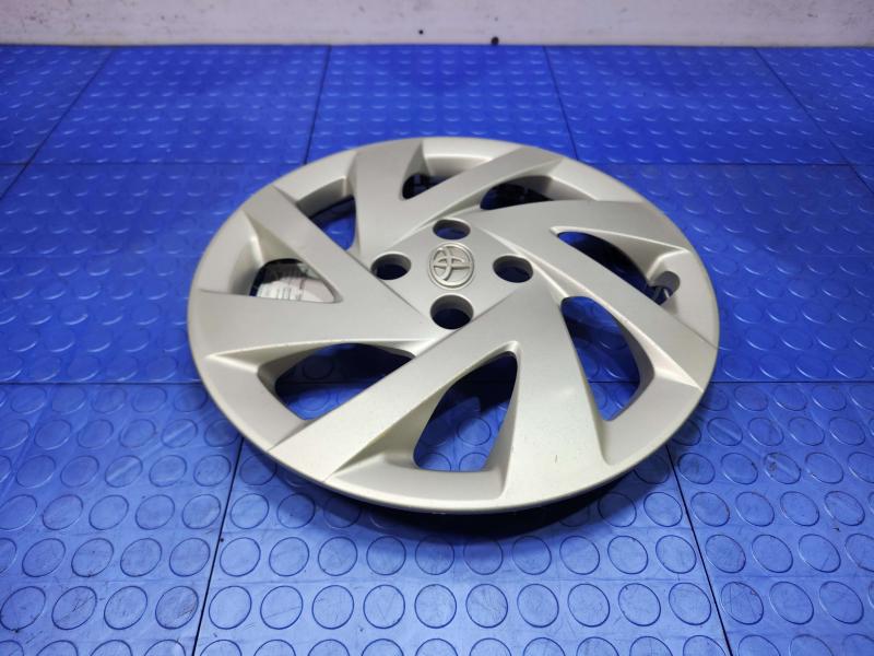 2015 Toyota Prius Wheel Cover