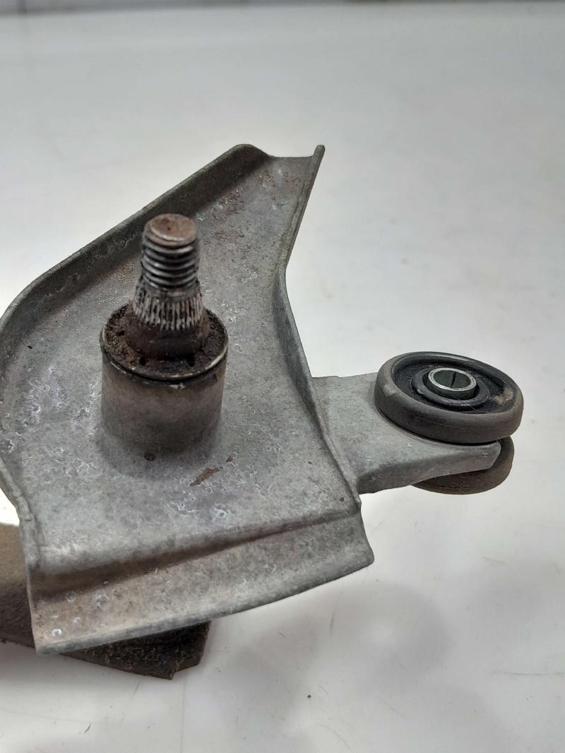 2006 - 2012 Ford Fusion Windshield Wiper Linkage Transmission OEM 6E5Z17566A
