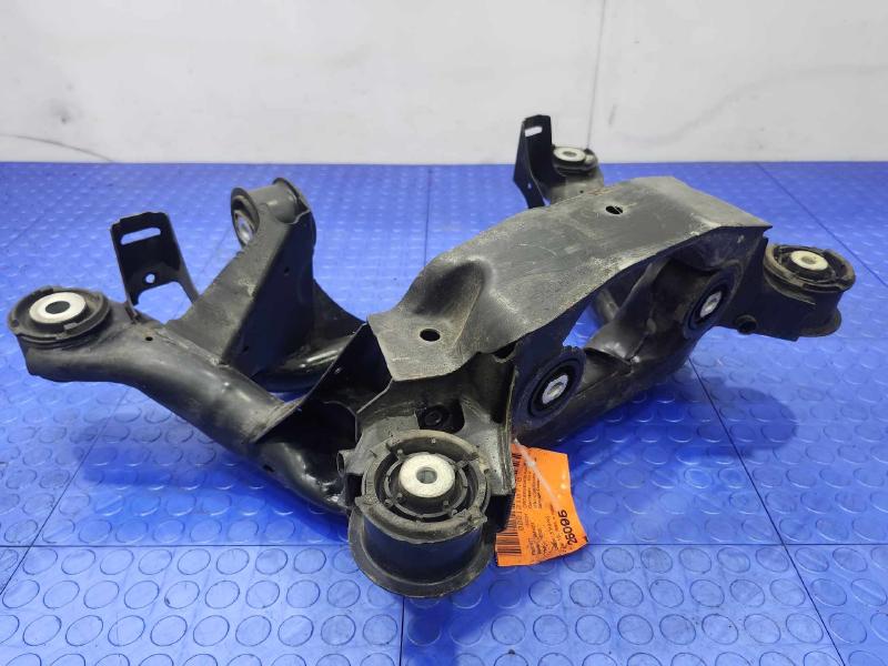 2006-2008 BMW Z4 3.0L Rear Suspension Crossmember Subfame OEM 33306776593