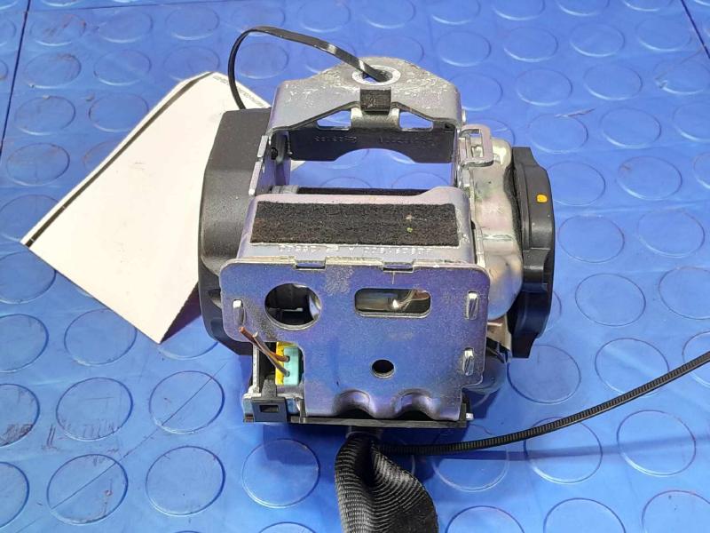 2018 Volvo S90 Rear Seat Belt