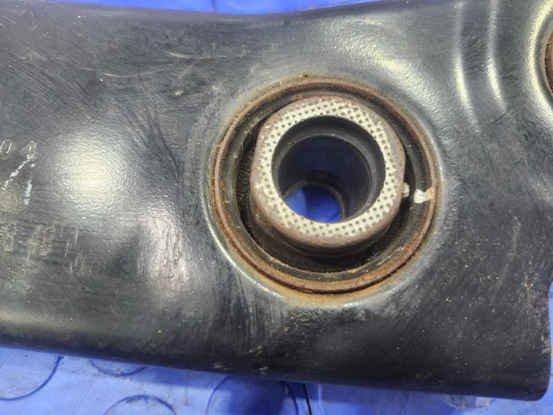 2021 Nissan Sentra Lower Control Arm Rr