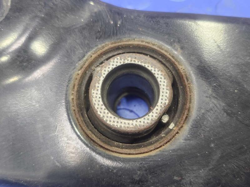 2021 Nissan Sentra Lower Control Arm Rr