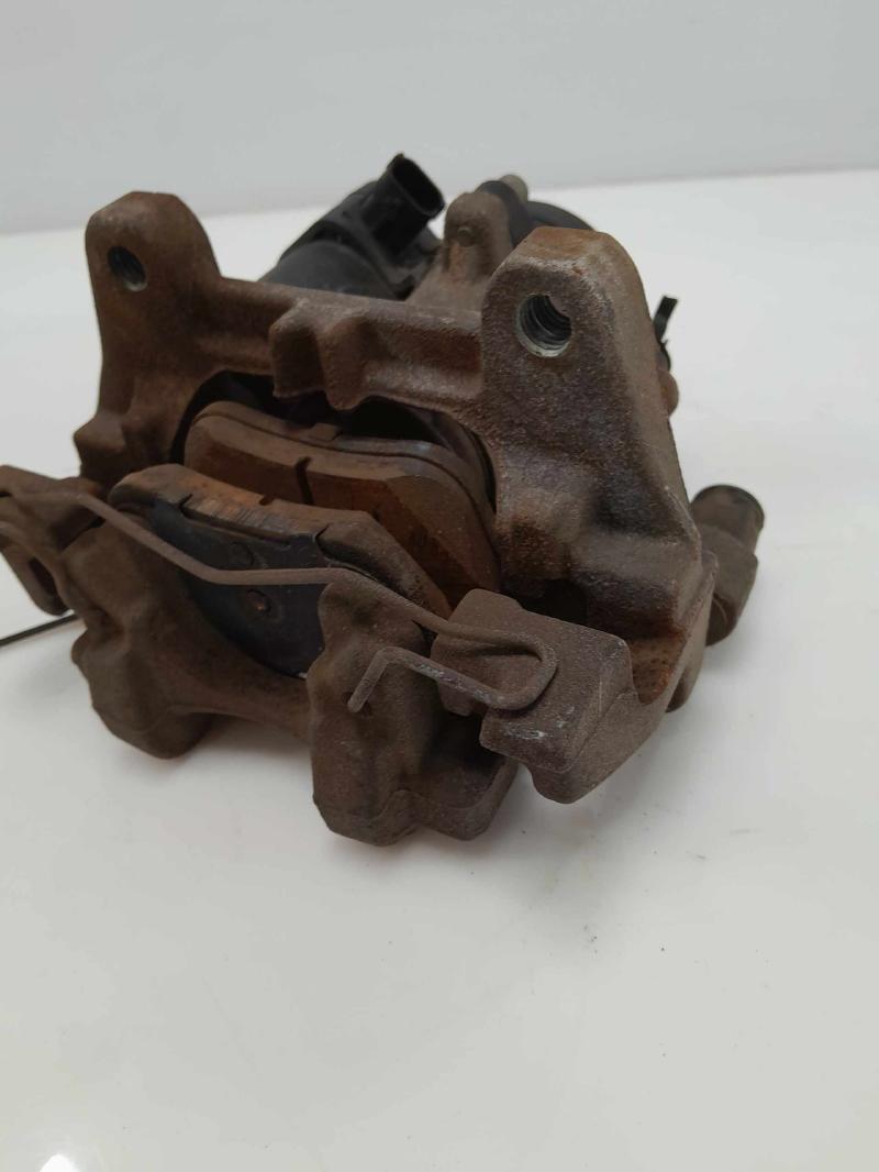 2019 Ford Escape Caliper
