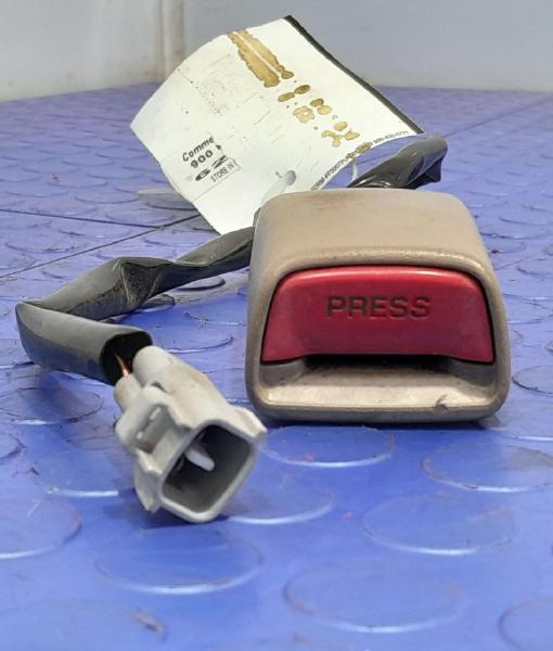 2006 Toyota Sequoia Front Seat Belt
