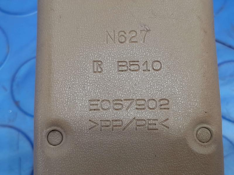 2006 Toyota Sequoia Front Seat Belt