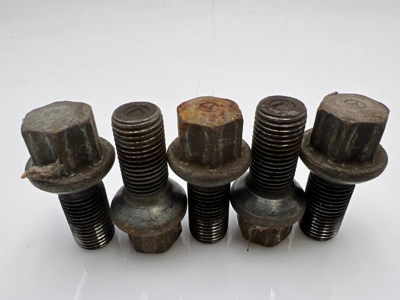 2010 Mercedes E-Class Lug Nuts