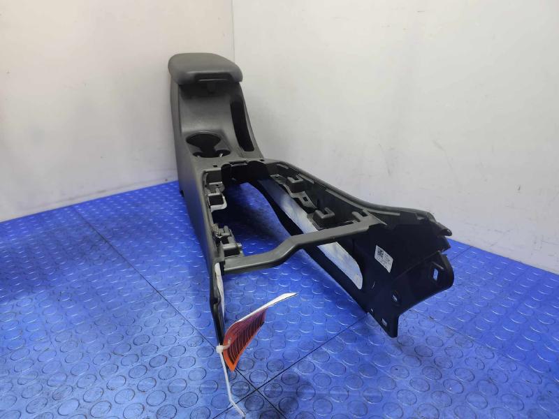 2019 Kia Forte Front Console