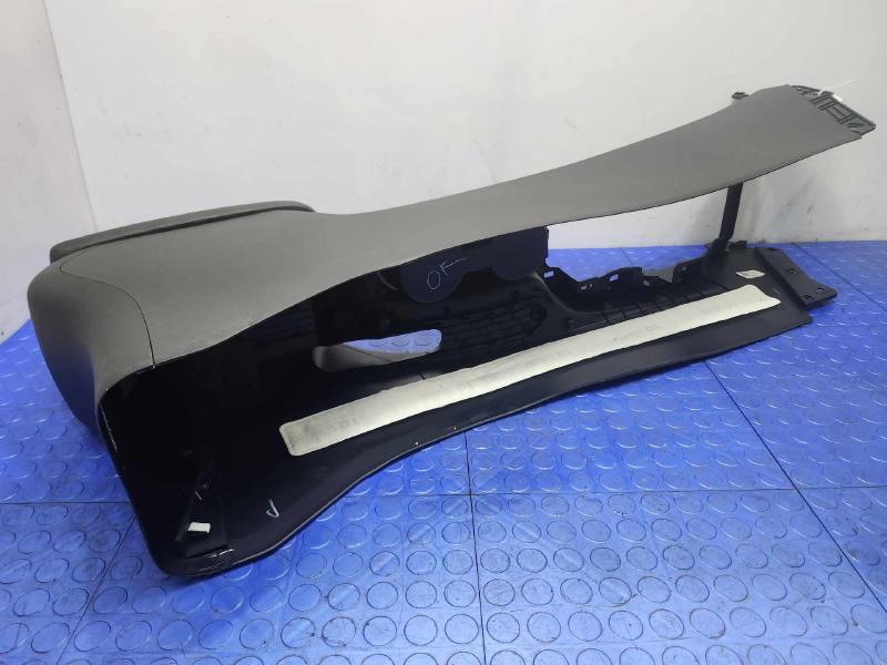 2019 Kia Forte Front Console
