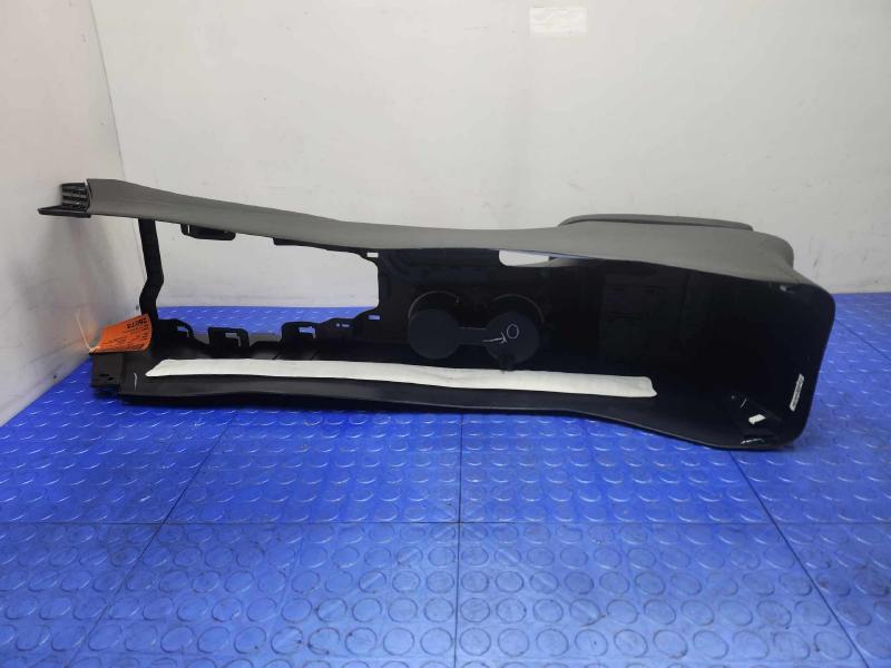 2019 Kia Forte Front Console
