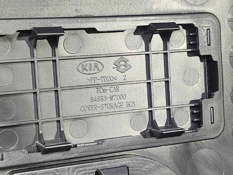 2019 Kia Forte Front Console