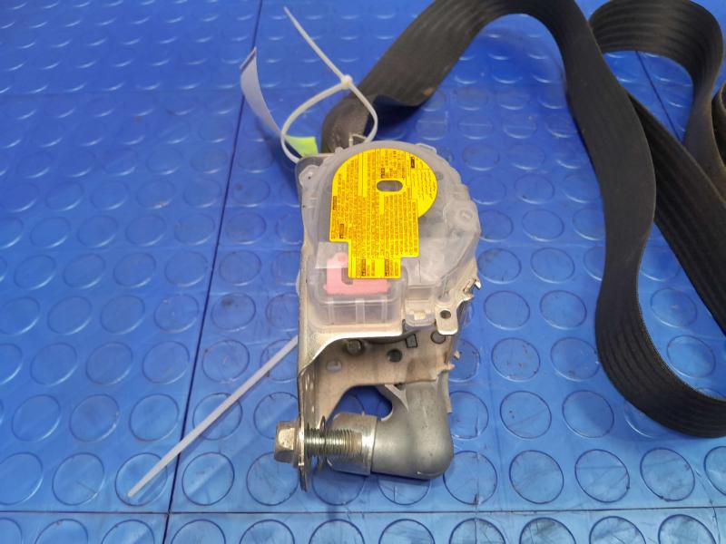 2011 Subaru Forester Front Seat Belt