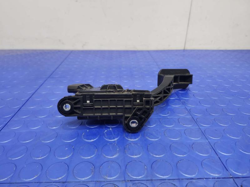 2005 Lexus RX 330 Pedal Assembly