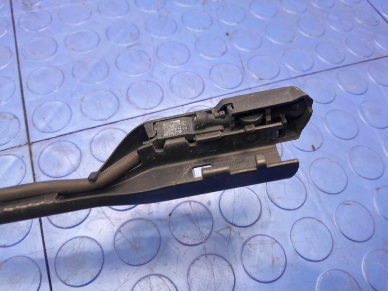2021 Tesla Model 3 Wiper Arm
