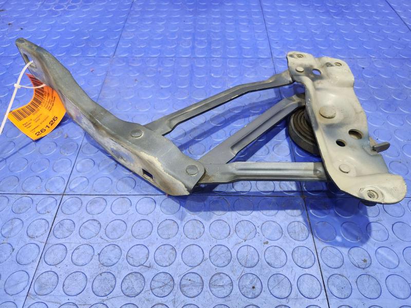2002 Dodge Dakota Hood Hinge