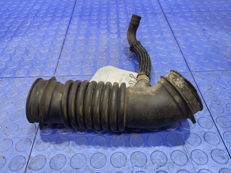 2011 Toyota Corolla Air Intake Tube/Resonator