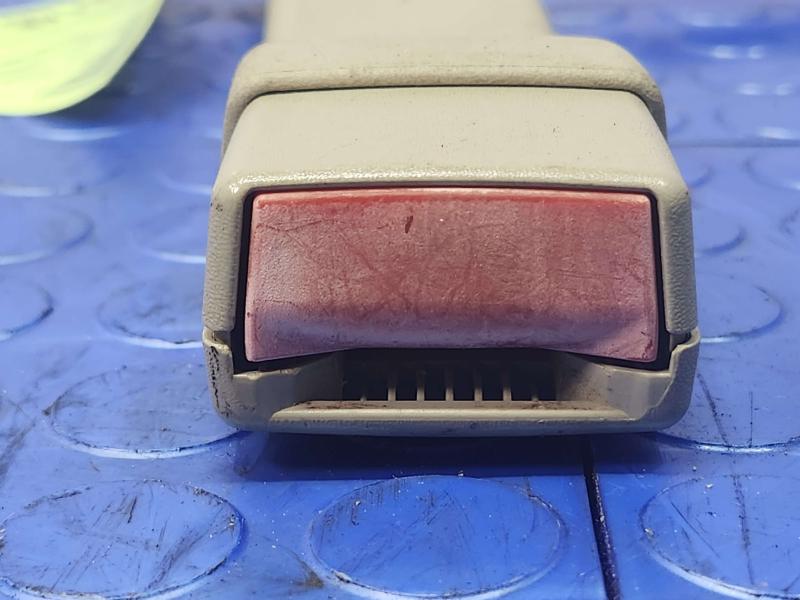 2003 Lincoln Town Car Front Seat Belt