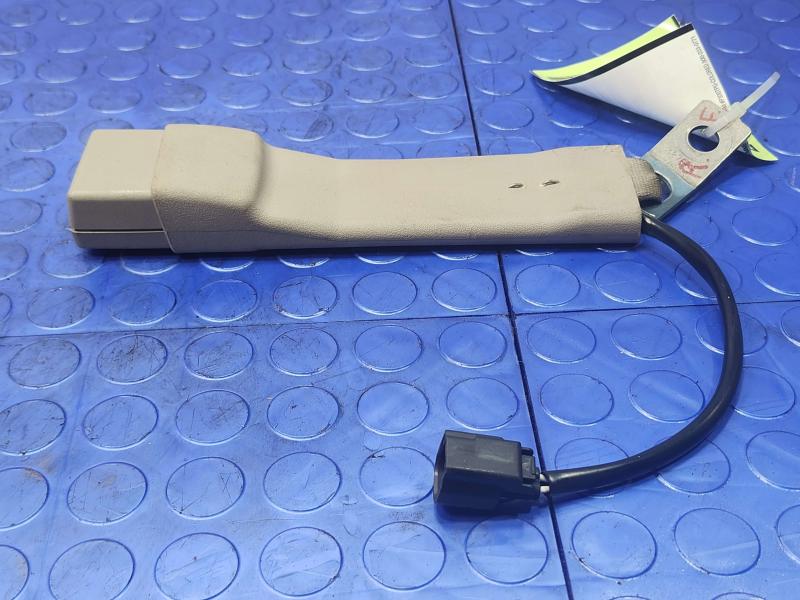 2003 Lincoln Town Car Front Seat Belt