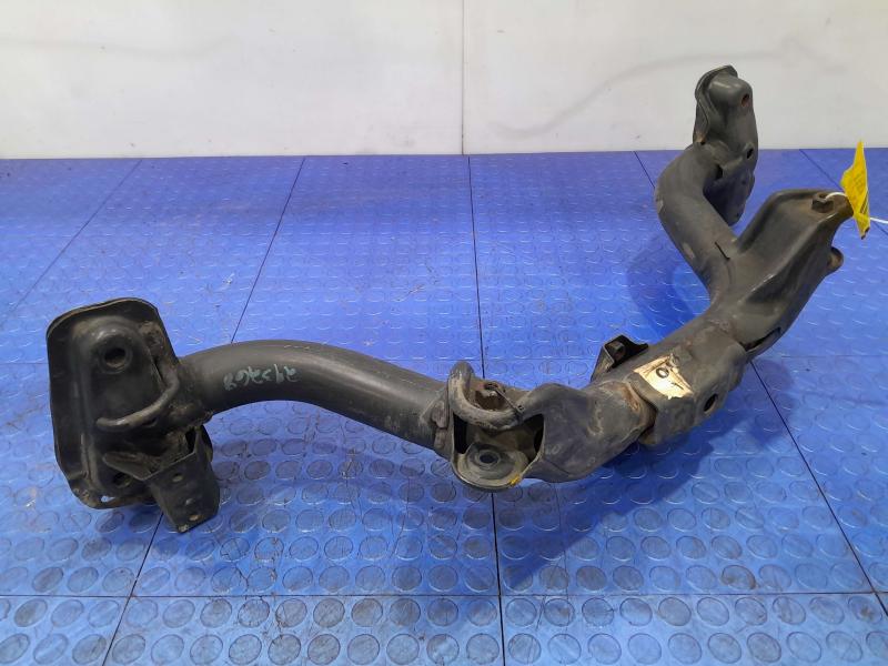 1997 - 2001 Honda CR-V 4x4 AWD Rear Crossmember Subframe OEM