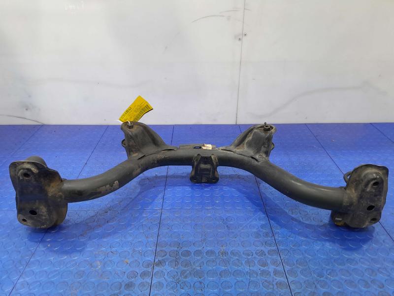 1997 - 2001 Honda CR-V 4x4 AWD Rear Crossmember Subframe OEM