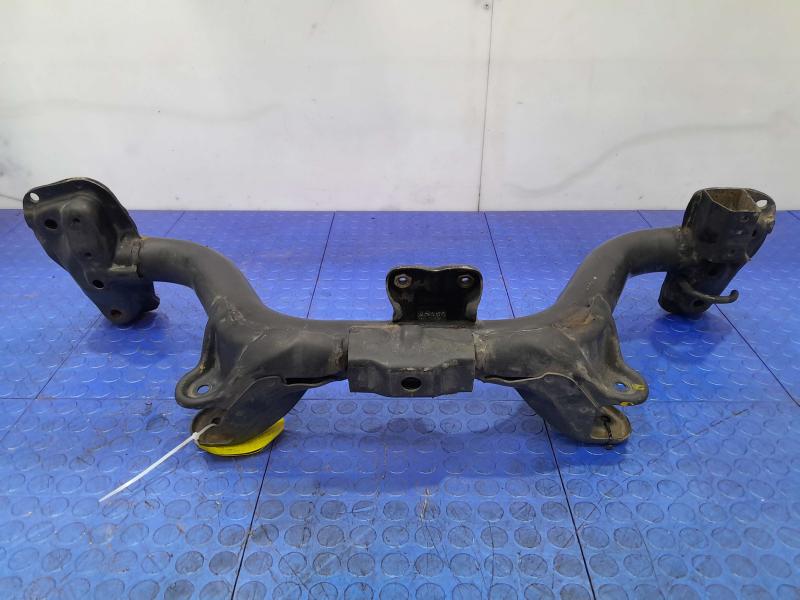 1997 - 2001 Honda CR-V 4x4 AWD Rear Crossmember Subframe OEM