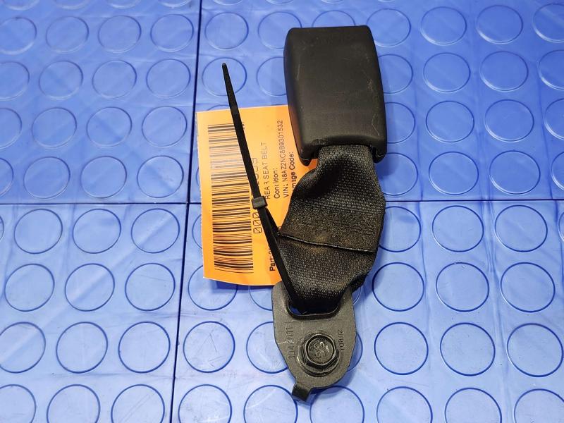 2011 Infiniti QX56 Rear Seat Belt