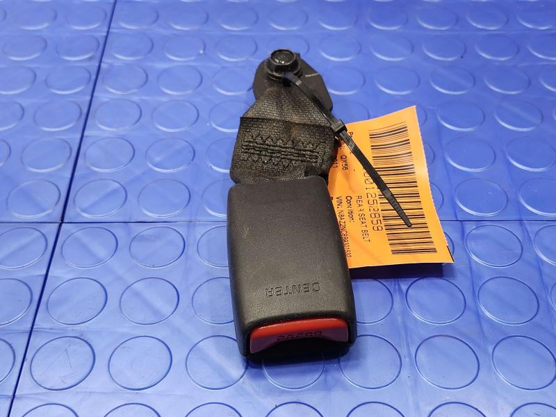 2011 Infiniti QX56 Rear Seat Belt