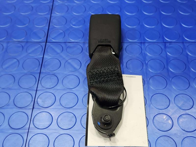 2011 Infiniti QX56 Rear Seat Belt