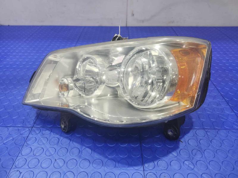 2017 Dodge Grand Caravan Headlamp Assembly