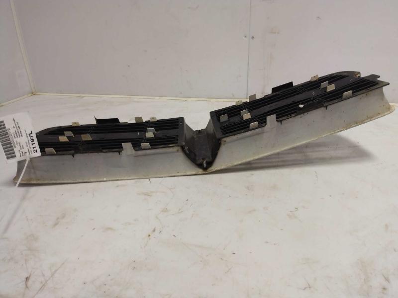 2006 - 2010 Dodge Charger Grille exc SRT8 Painted (White) Surround OEM 1CH87WS2AC