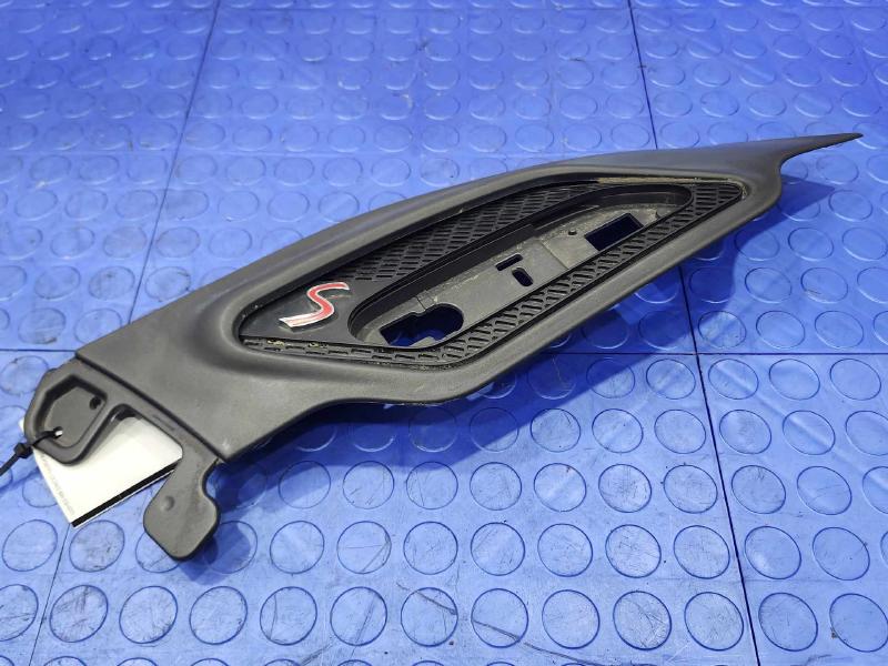 2014 MINI Cooper Countryman Fender Moulding