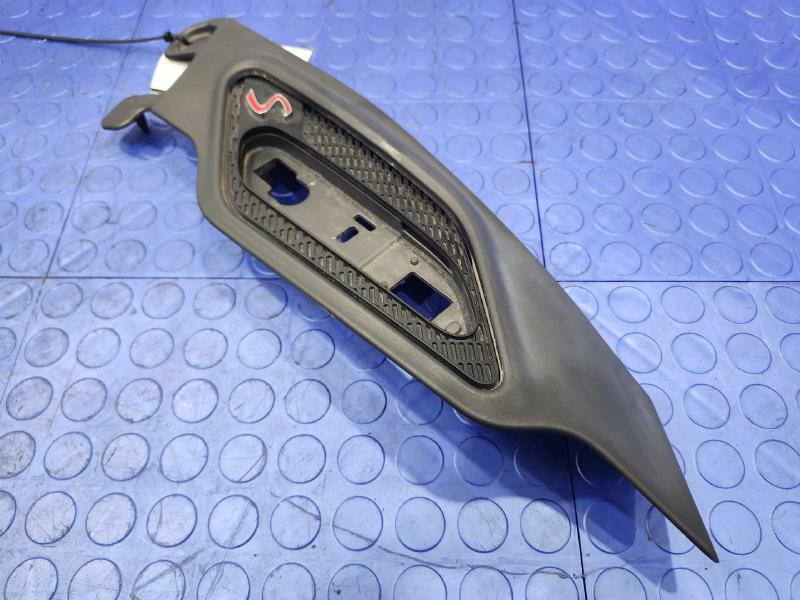 2014 MINI Cooper Countryman Fender Moulding