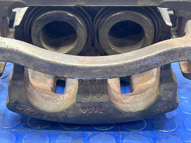 2005 - 2007 Ford F350 Front Brake Caliper RH Passenger Side Dually ONLY OEM 5C3Z2B120CA