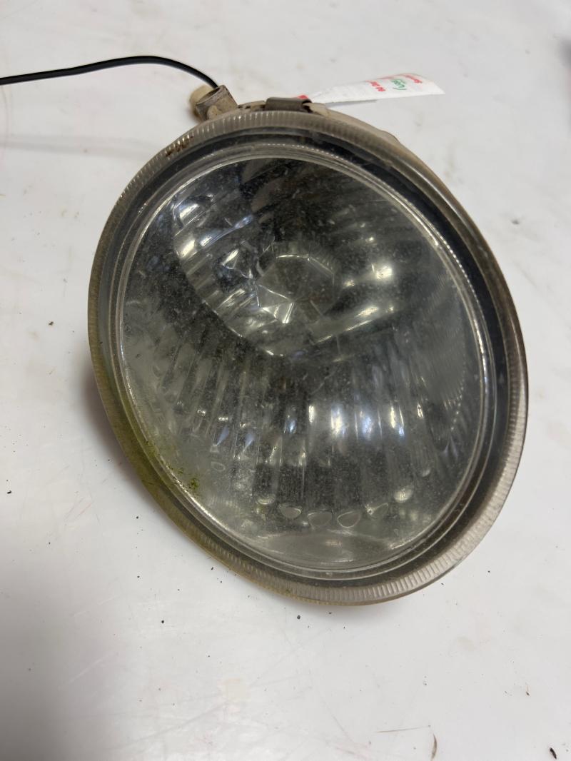 2005 2006 Subaru Outback Fog Light Assembly RH Passenger Side OEM 84501AG04A