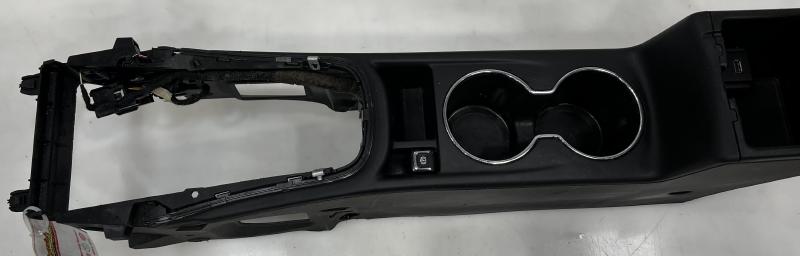 2012 Buick Verano Front Console