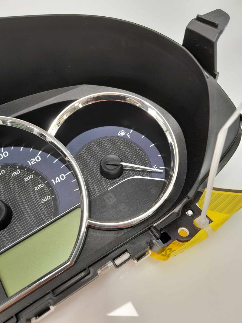2015 Toyota Corolla Speedometer