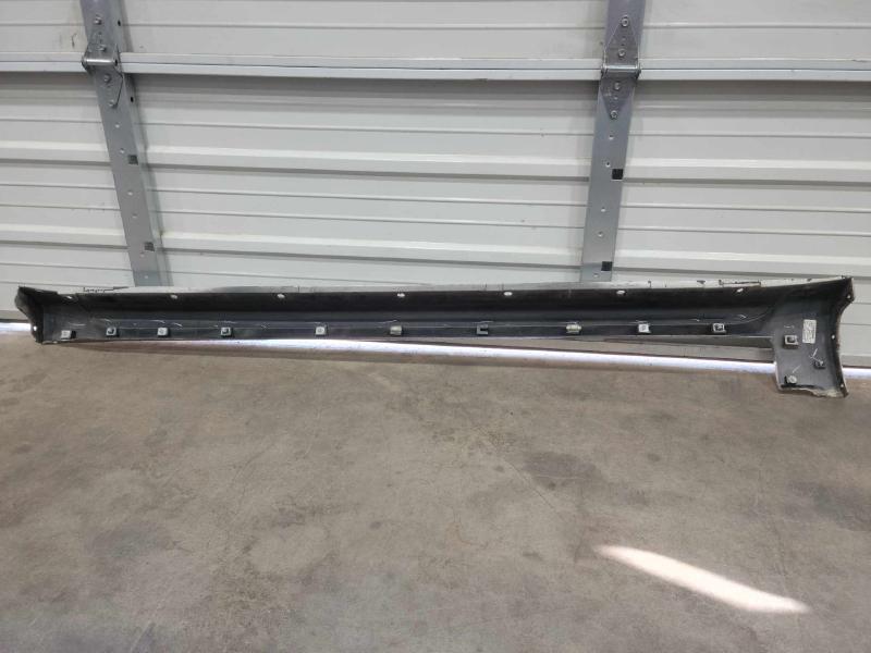 2008-2010 Saturn Vue Rocker Molding Side Skirt Right Passenger Side OEM 19152924,RH