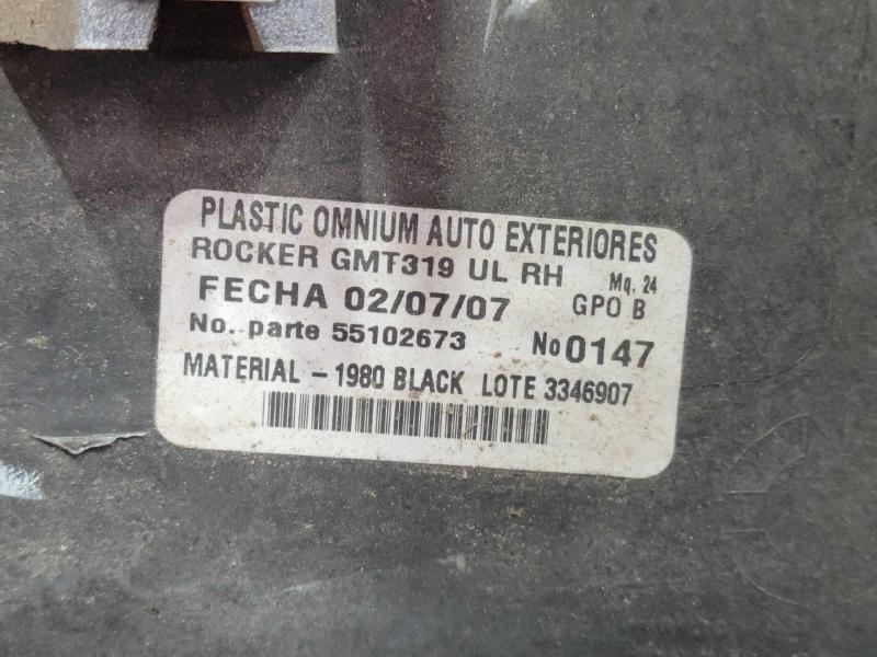 2008-2010 Saturn Vue Rocker Molding Side Skirt Right Passenger Side OEM 19152924,RH