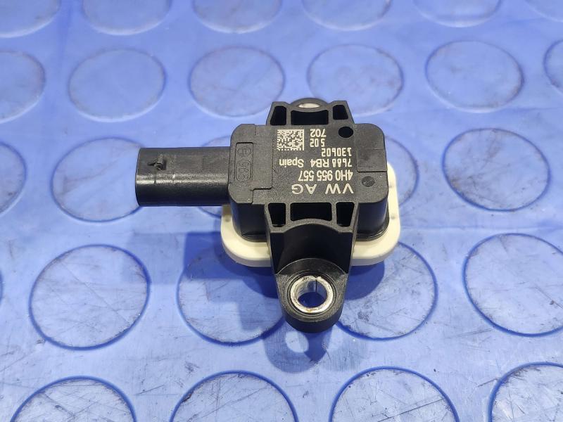 2012-2018 Audi A7 Side Crash Impact Sensor Genuine OEM Part 4H0955557A