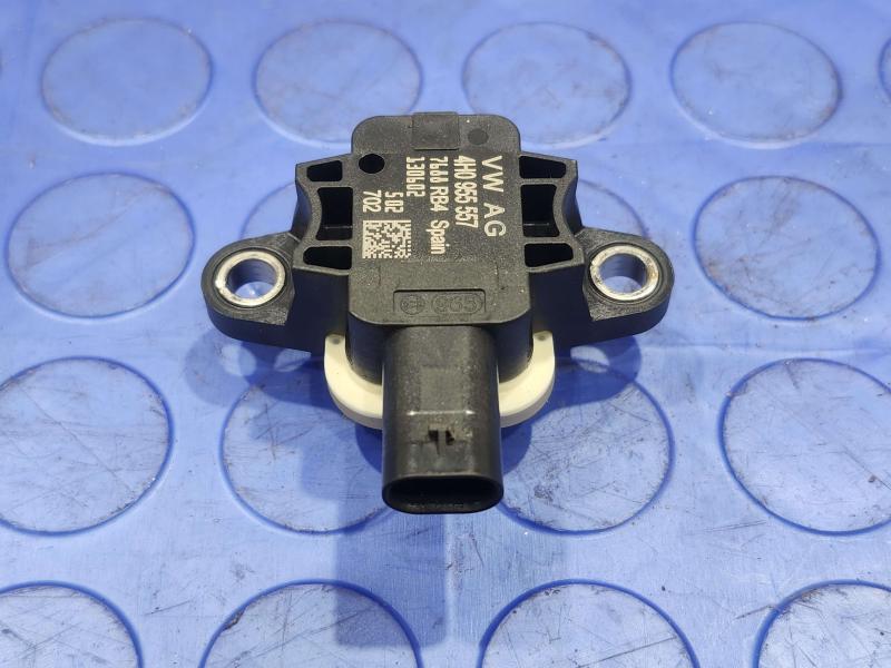 2012-2018 Audi A7 Side Crash Impact Sensor Genuine OEM Part 4H0955557A