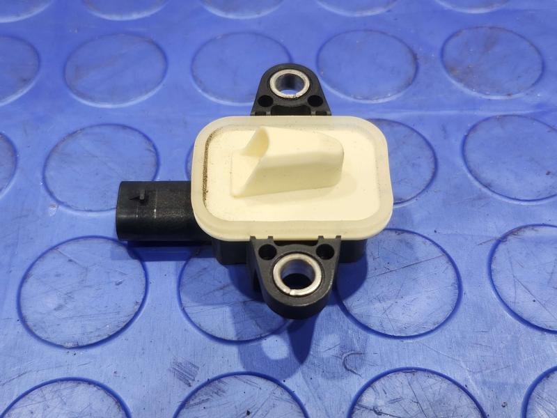 2012-2018 Audi A7 Side Crash Impact Sensor Genuine OEM Part 4H0955557A