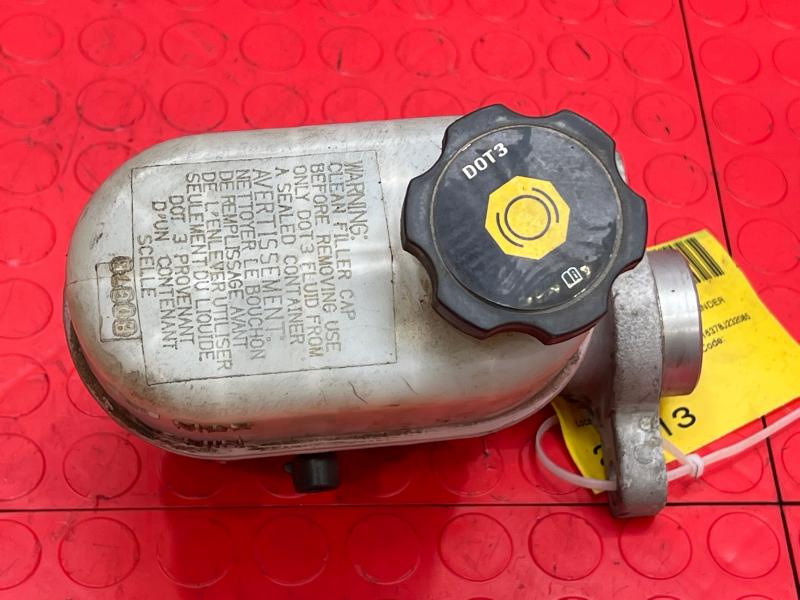 2008 Chevrolet Suburban Master Cylinder