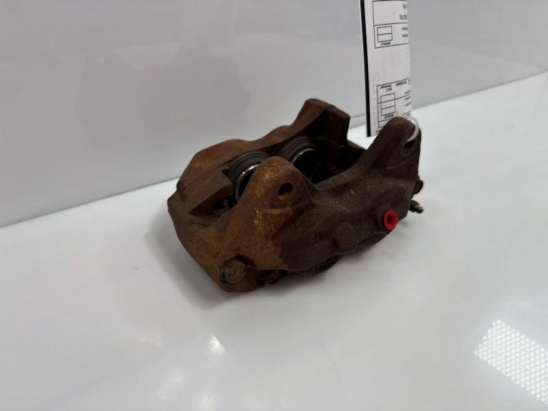 2001 Toyota 4Runner Caliper