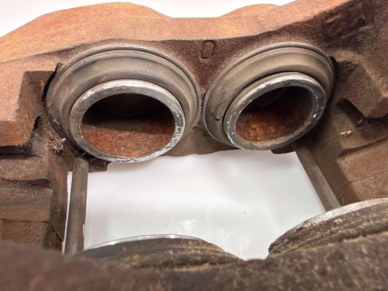 2001 Toyota 4Runner Caliper
